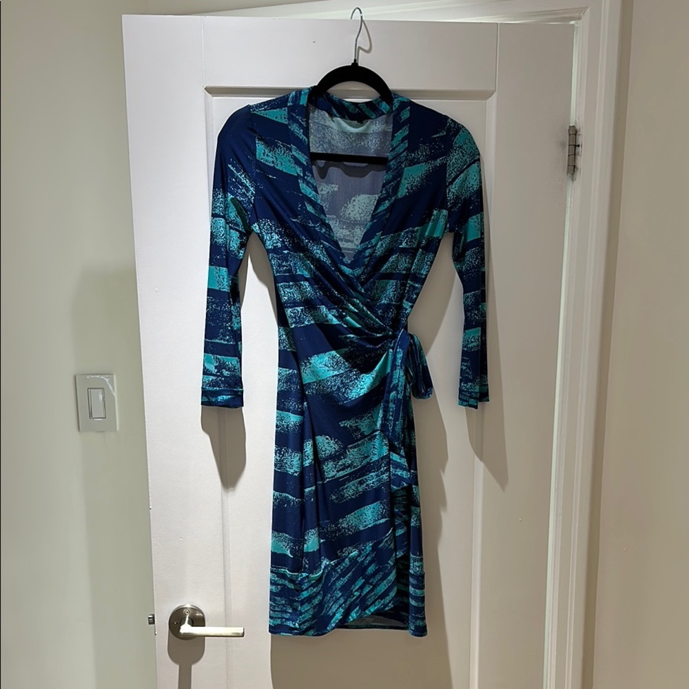 Elegant Blue and Green Wrap Dress